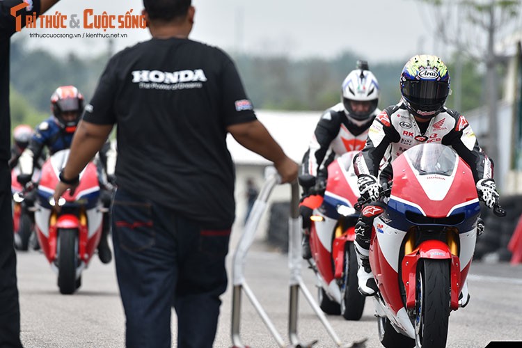 Cam lai moto Honda tai Honda Asian Journey 2017-Hinh-7